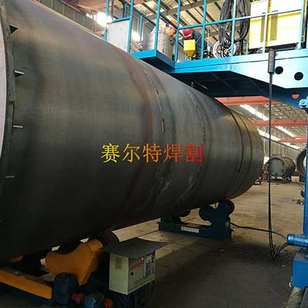 焊接操作機